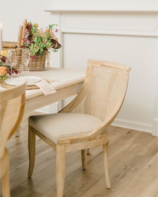 Wildwood Rentals - White Sweetheart Vintage Chairs — The Woodlands